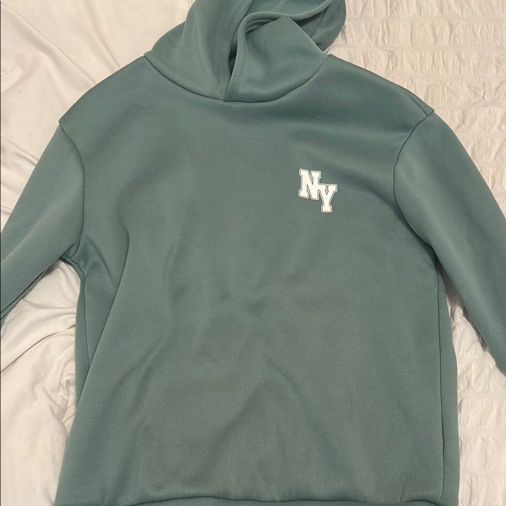 SHEIN Green Sweatshirt with Turtleneck Design